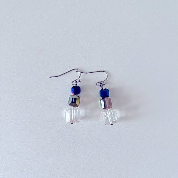 Jewelry - Triple Cube Dangle Earrings